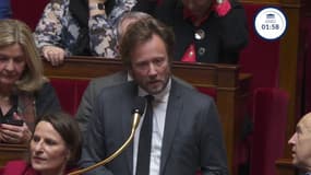 Boris Vallaud (PS) à Gabriel Attal: "Vous vous présentez devant nous avec un gouvernement qui fait figure d'aveu: fin du 'en même temps' et cohabitation assumée avec la droite dure"