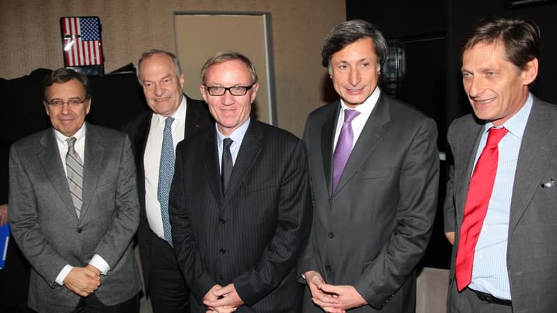 Les patrons de TF1, Canal Plus, France Télévisions et M6 avec le président du CSA Michel Boyon en 2008