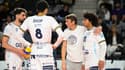 Volley-ball - Luc Marquet avec ses joueurs de l'Arago de Sète, le 5 décembre 2023