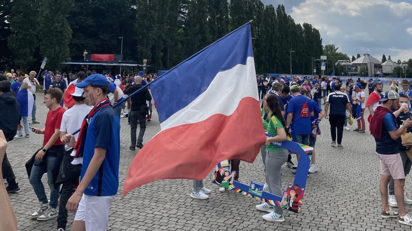 Euro 2024 - Supporters des Bleus avant France-Belgique, le 1er juillet 2024