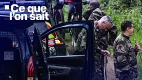 Des gendarmes participent aux opérations de recherche visant à retrouver la joggeuse de 28 ans disparue, Agathe Hilairet, à Vivonne, le 13 avril 2025. 