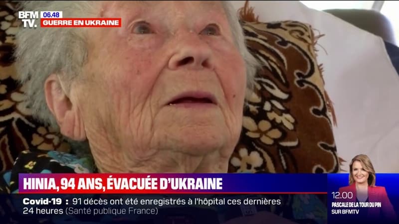 À 94 ans, Hinia quitte l'Ukraine et ne sait pas si elle reverra un jour son pays