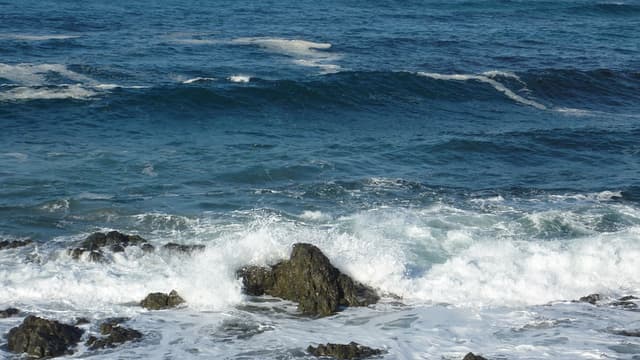 De l'eau de mer transformée en peroxyde d'oxygène pourrait produire de l'électricité (image d'illustration).