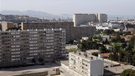 Vue des quartiers Nord de Marseille. Claude Guéant se rend lundi à Marseille accompagné d'un nouveau préfet de police, mais sans les effectifs supplémentaires réclamés par les syndicats de police, à l'exception du détachement provisoire d'une compagnie de