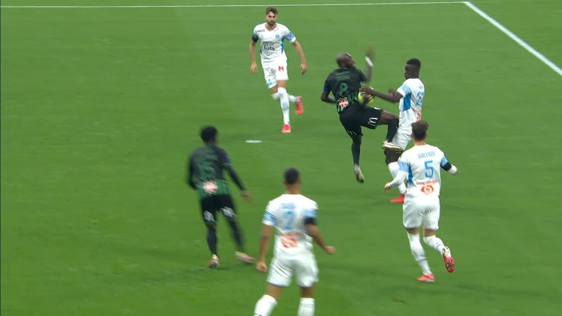 La main de Pape Gueye lors d'OM-Lens La main de Pape Gueye lors d'OM-Lens