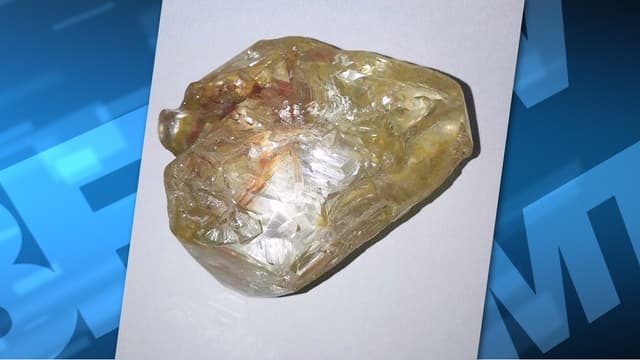 Un diamant de 706 carats a été découvert en Sierra Leone.
