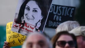 Des manifestants lors d'un rassemblement pour la journaliste Daphne Caruana Galizia, devant le parlement à Valletta, à Malte, le 26 novembre 2019 - Stringer / AFP