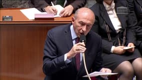 Suicide de policiers et gendarmes: "La dureté des tâches ne peut être éludée" concède Gérard Collomb