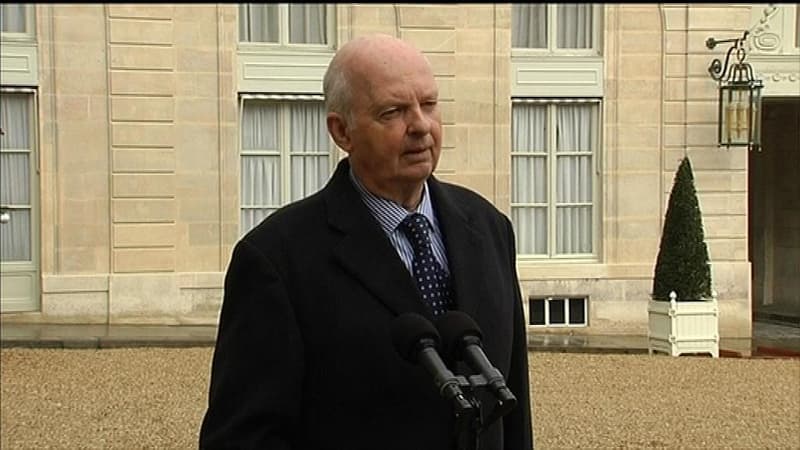 Le Professeur Didier Sicard, à sa sortie de l'Elysée, le 18 décembre 2012