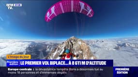 Ce couple de Français réussit l'exploit de décoller en parapente depuis le sommet du K2 au Pakistan, à 8611 mètres d'altitude