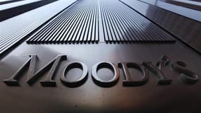 Moody's Investors Service a annoncé lundi avoir abaissé de stable à négative la perspective sur les notes "Aaa" de l'Allemagne, des Pays-Bas et du Luxembourg, évoquant une montée des incertitudes liées à la crise de la dette de la zone euro. /Photo d'arch