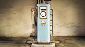 Des stations-services américaines, plus au point que cette ancienne pompe à essence Shell, font l'objet de piratages. 