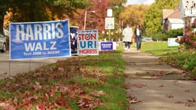 Des panneaux de campagne à Erié en Pennsylvanie (image d'illustration)