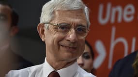 Le président de l'Assemblée nationale organise une réception pour la décoration de son frère.