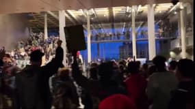 À Seattle, des manifestants investissent l'hôtel de ville et demande la démission de la maire