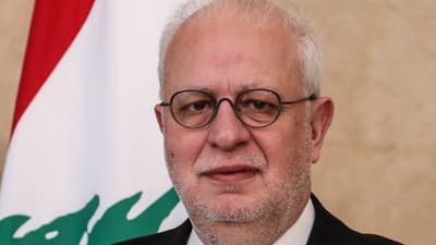 Le ministre libanais de la Justice, Adel Nassar, à l'issue de la première réunion du nouveau gouvernement au palais présidentiel de Baabda, à l'est de Beyrouth, le 11 février 2025.