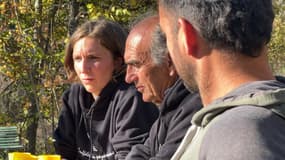 Des éleveurs de la Confédération paysanne des Alpes-de-Haute-Provence et Provence-Alpes-Côte d'Azur, en octobre 2024.