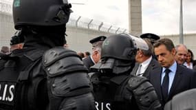 Nicolas Sarkozy a annoncé ce mardi que le gouvernement allait déposer un projet de loi pour augmenter le nombre de places en prison.
