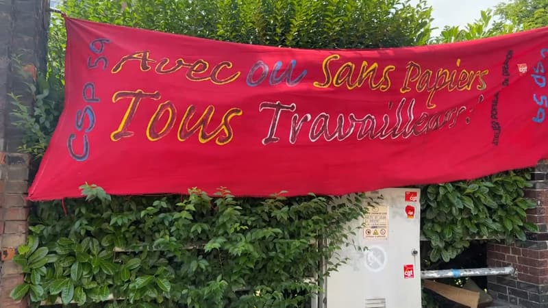 Une vingtaine de travailleurs sans-papiers sont en grève pour dénoncer les pratiques d'Emmaüs dans l'entrepôt de Saint-André-lez-Lille,
