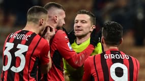 Ante Rebic incrédule face à la décision de Marco Serra d'annuler un but de Junior Messias