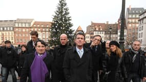 Manuel Valls au marché de Noël de Strasbourg. 