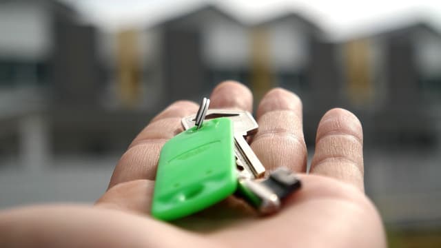 La loi Nogal sur les relations entre les propriétaires et les locataires se dévoile