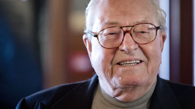 Le président d'honneur du Front national, Jean-Marie Le Pen, s'est de nouveau lancé dans des théories complotistes au sujet des attentats qui ont touché la France du 7 au 9 janvier.