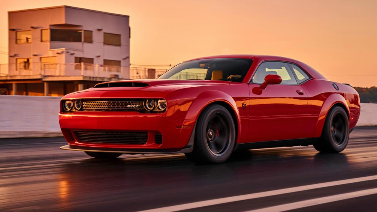 La Challenger SRT Demon emprunte beaucoup à la Hellcat. La Challenger SRT Demon emprunte beaucoup à la Hellcat.