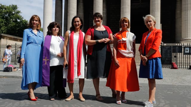 Des membres de "Toutes apôtres!" immortalisées ce jeudi.