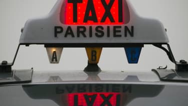 Les taxis ont mis fin à leur mouvement de grève, sans être convaincus par les promesses du gouvernement.