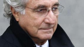 Le parquet de Paris a demandé l'audition du financier américain Bernard Madoff et sollicité d'un juge la mise en examen de la banque suisse UBS dans une enquête visant les ramifications françaises de cette escroquerie historique, a-t-on appris de source j