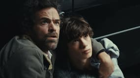 Romain Duris et Paul Kircher dans "Le Règne animal" de Thomas Cailley.