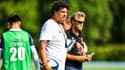Karim Ghezal et Fabien Galthié à l'entraînement du XV de France, le 21 juin 2022