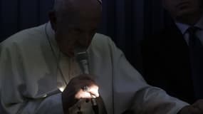 Lors d'une conférence de presse à son retour d'Irlande, le pape a refusé de commenter les accusation de Carlo Maria Vigano