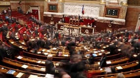 Les députés socialistes, scandalisés pour la plupart à l'idée de dévoiler leur patrimoine, ont assoupli mardi leur position, renvoyant à la future Haute autorité de contrôle le soin de fixer les règles de la transparence voulue par l'exécutif. /Photo d'ar