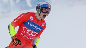 Marco Odermatt, lors du slalom géant, en Coupe du monde, le 15 mars 2025