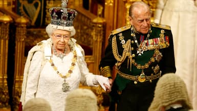 La reine Elizabeth II et le prince Philip au parlement britannique le 18 mai 2016 à Londres.