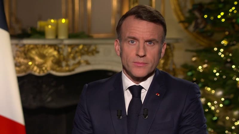 Emmanuel Macron assure qu'il sera "jusqu'à la dernière seconde" de son mandat présidentiel "au travail"