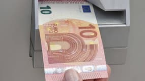 La Banque centrale européenne dit avoir testé le nouveau billet, de manière à éviter les accidents qui avaient eu lieu avec le nouveau billet de 5 euros.