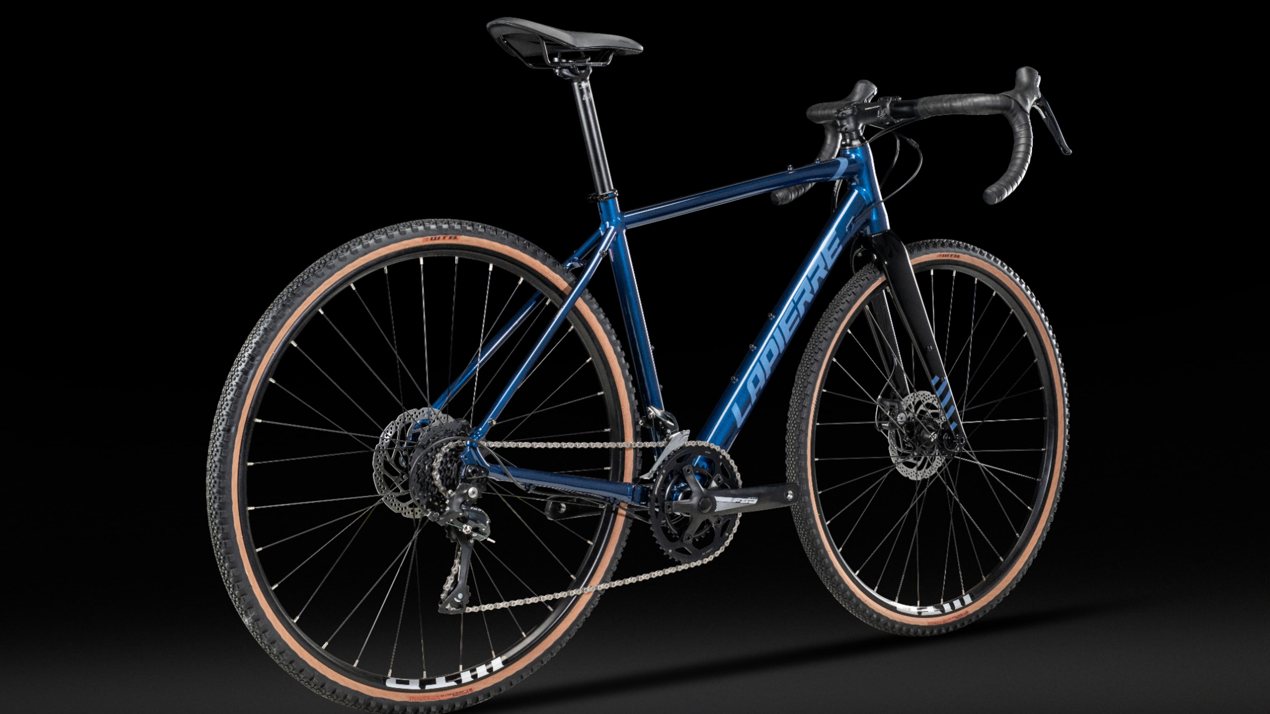 Pourquoi Le Gravel V lo Tout Faire S duit Autant Les Cyclistes pourquoi-le-gravel-v-lo-tout-faire-s-duit-autant-les-cyclistes