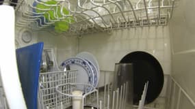 Plus de 600.000 visionnages sur Youtube pour cette vidéo filmant l'intérieur d'un lave-vaisselle en marche.