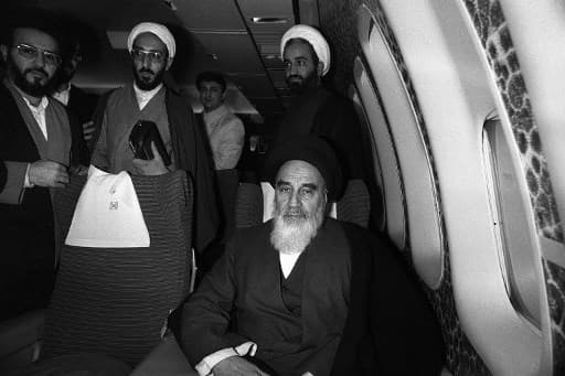 L'ayatollah Khomeini L'ayatollah Khomeini