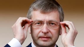 Dmitry Rybolovlev, le propriétaire de l'AS Monaco, n'a pas apprécié l'initiative de la FFF, qui lui aurait réclamé 200 millions d'euros.