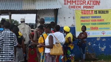 A la frontière entre le Liberia et la Sierra Leone, le 1er octobre 2014.