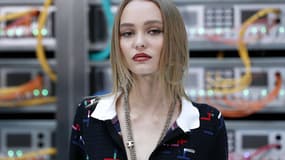 Lily-Rose Depp au défilé Chanel le 4 octobre 2016