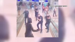 Image de vidéosurveillance tournée à Roissy le 11 août 2022.