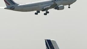 Une centaine de députés pressent Air France de choisir l'Airbus A350 plutôt que des appareils de l'américain Boeing pour sa prochaine commande géante d'avions long-courriers attendue cet été. Dans une pétition, 102 élus de droite, du Nouveau centre et du