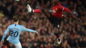 Pogba face à B. Silva