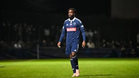 Jonathan Ikone lors de Raon l'Etape-Paris FC en Coupe de France, le 20 décembre 2025.