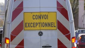 Un convoi exceptionnel dans l'est de la France. Novembre 2009. (Photo d'illustration)